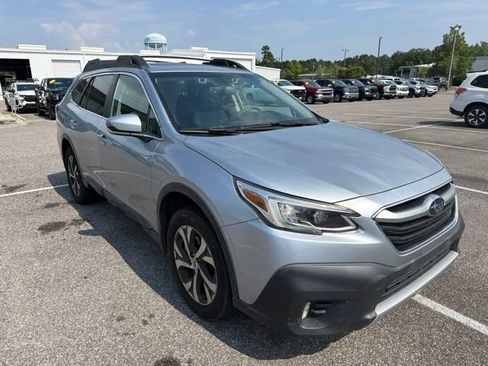 Used 2020 Subaru Outback Limited XT w/ Popular Package #2 AWD/4WD image 3