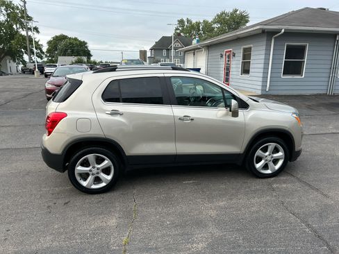 Used 2016 Chevrolet Trax LTZ AWD/4WD image 2