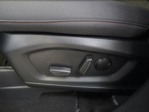 New 2026 Ford Explorer Active RWD image 18