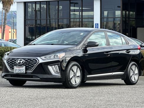 Used 2022 Hyundai Ioniq SE image 9