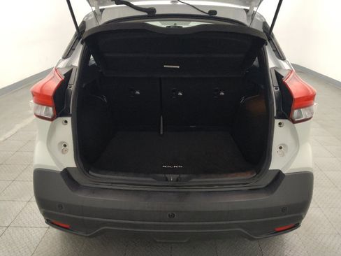 Used 2018 Nissan Kicks SV w/ Exterior Electronics Package FWD image 29