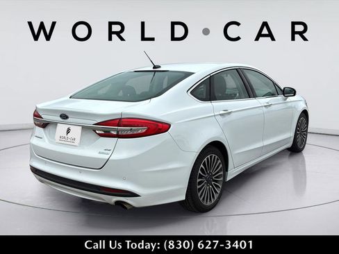 Used 2017 Ford Fusion SE w/ Fusion SE Technology Package FWD image 15