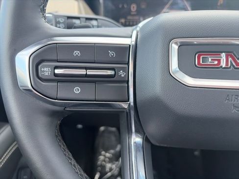 Used 2025 GMC Terrain Elevation w/ Elevation Premium Package AWD/4WD image 27