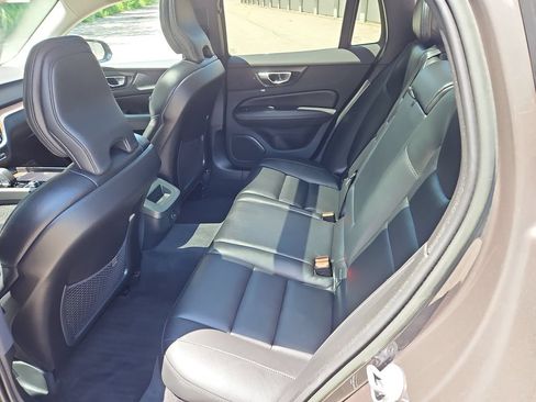 Used 2023 Volvo V60 B5 Cross Country Plus w/ Climate Package AWD/4WD image 36