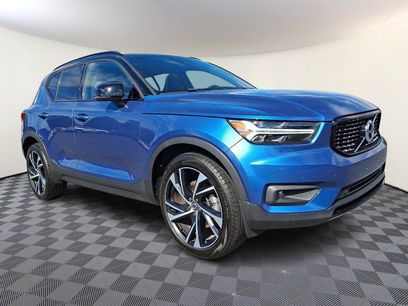 Used 2020 Volvo XC40 T5 R-Design
