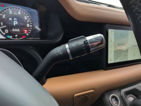 Used 2020 Land Rover Defender 110 X image 27