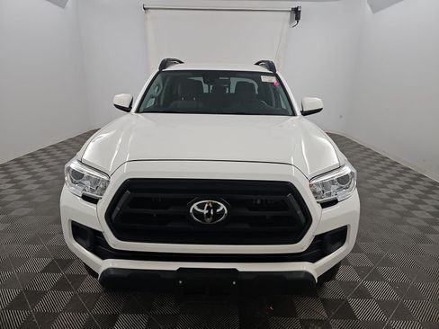 Used 2023 Toyota Tacoma SR AWD/4WD image 2