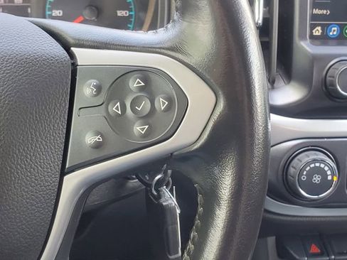 Used 2022 Chevrolet Colorado LT AWD/4WD image 15