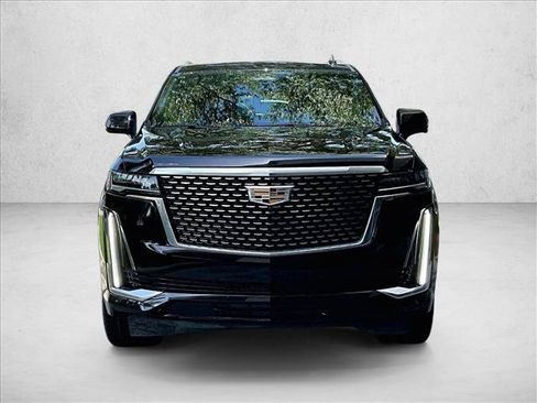Used 2024 Cadillac Escalade Premium Luxury AWD/4WD image 3