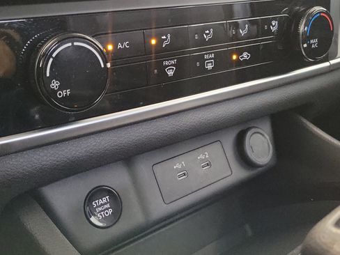Used 2025 Nissan Rogue S FWD image 24