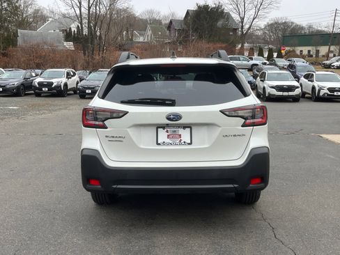 Certified 2023 Subaru Outback Premium image 4