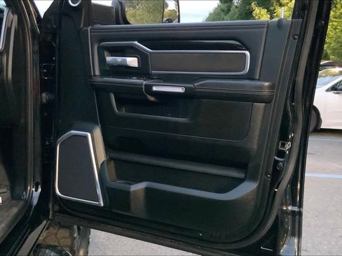 Used 2019 RAM 2500 Laramie image 21