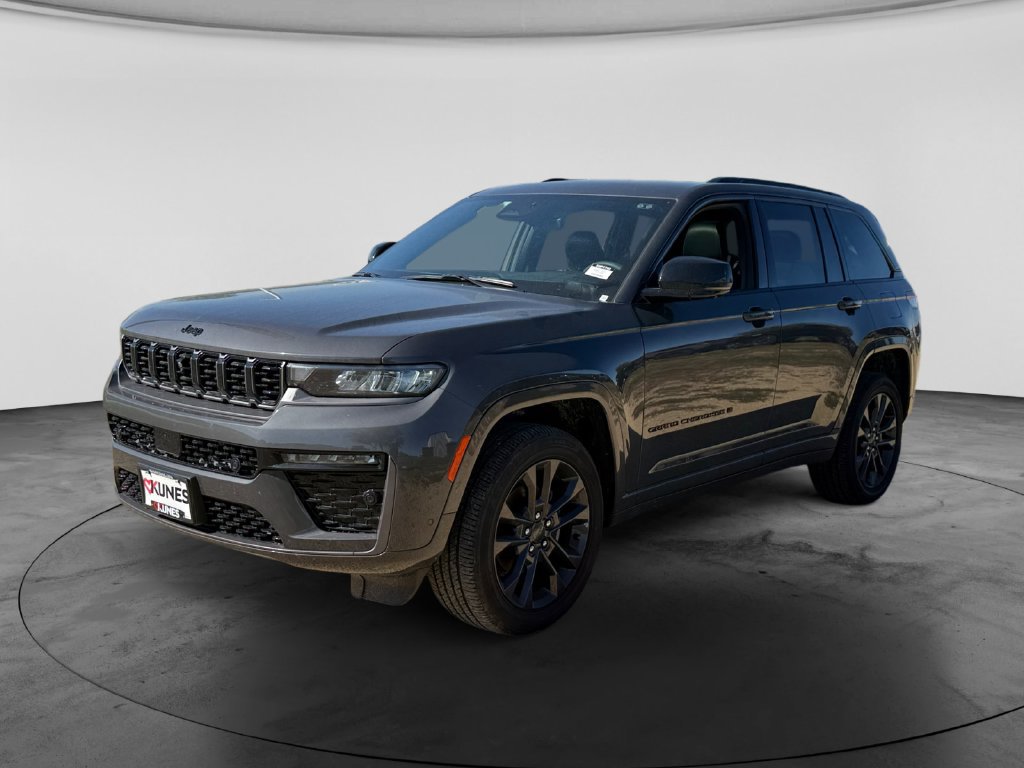 Used 2026 Jeep Grand Cherokee Limited AWD/4WD image 4