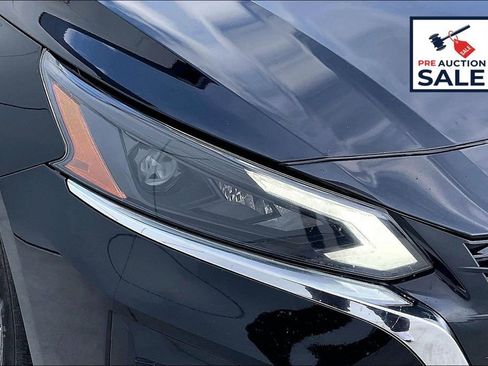 Used 2024 Nissan Altima 2.5 SV FWD image 27