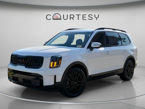 Certified 2025 Kia Telluride SX Prestige X-Line AWD/4WD image 1