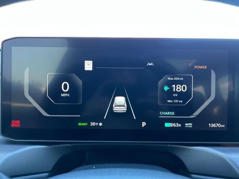 Used 2024 Kia EV9 Land image 22