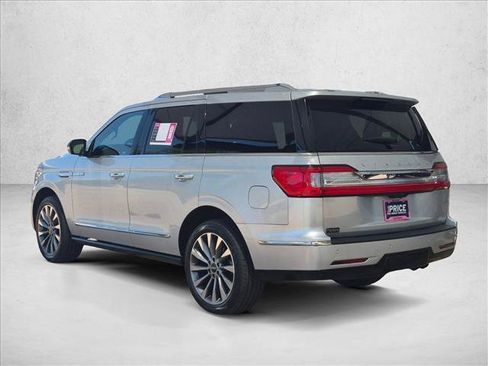 Used 2019 Lincoln Navigator Select AWD/4WD image 7