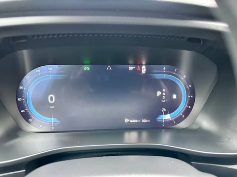 Used 2025 Volvo XC40 B5 Core image 20