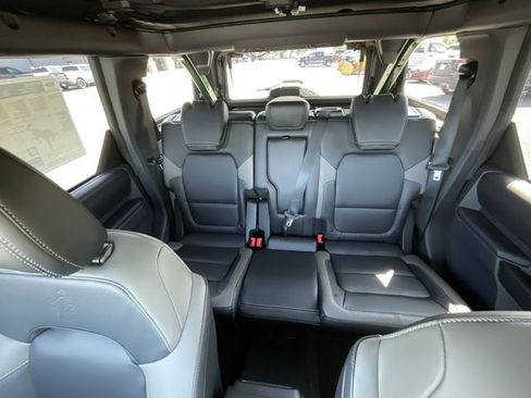 New 2025 Ford Bronco Outer Banks image 22