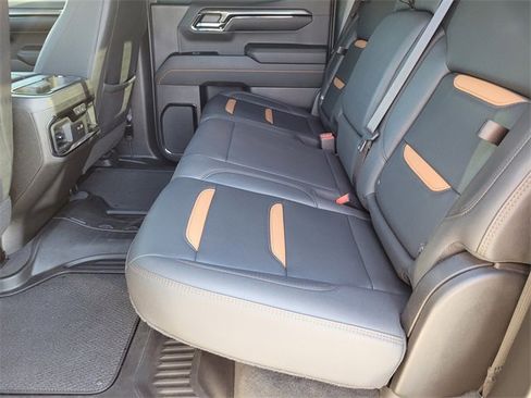 Used 2023 GMC Sierra 1500 AT4 w/ Technology Package image 24
