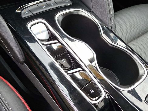 Used 2023 Buick Envision Essence w/ Sport Touring Package image 16