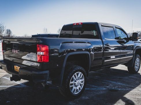 Used 2015 GMC Sierra 2500 Denali w/ Duramax Plus Package image 11
