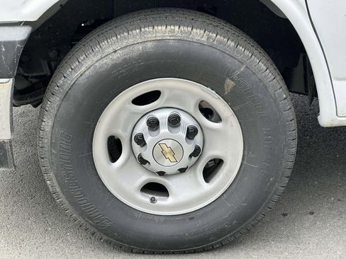 New 2025 Chevrolet Express 3500 w/ Power Convenience Package image 6