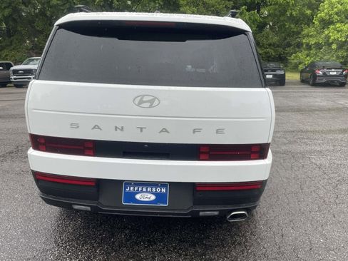 Used 2025 Hyundai Santa Fe SEL FWD image 4