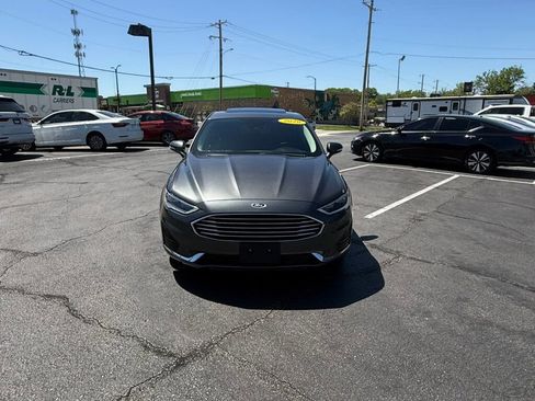 Used 2020 Ford Fusion SEL FWD image 4