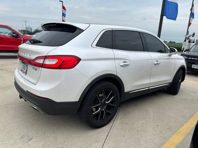 Used 2016 Lincoln MKX Reserve w/ Luxury Package AWD/4WD image 12