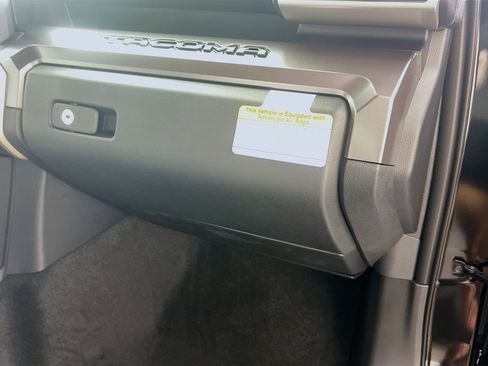 New 2025 Toyota Tacoma SR5 image 34