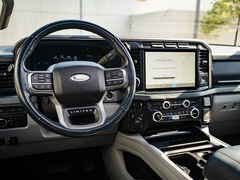 Used 2024 Ford F450 Limited w/ FX4 Off-Road Package image 4