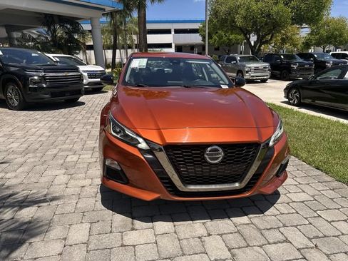 Used 2022 Nissan Altima 2.5 SR FWD image 18