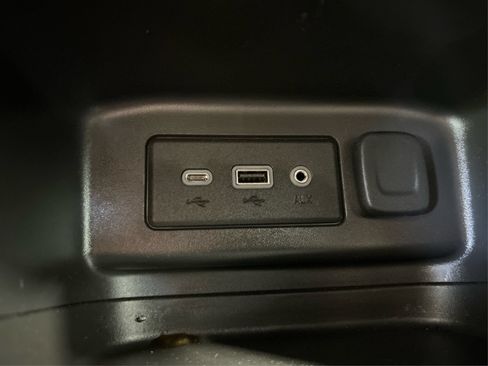 Used 2022 Chevrolet Equinox RS AWD/4WD image 31
