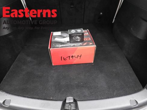 Used 2021 Tesla Model Y Long Range image 9