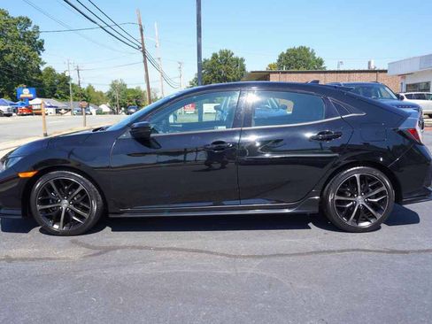 Used 2021 Honda Civic Sport image 2