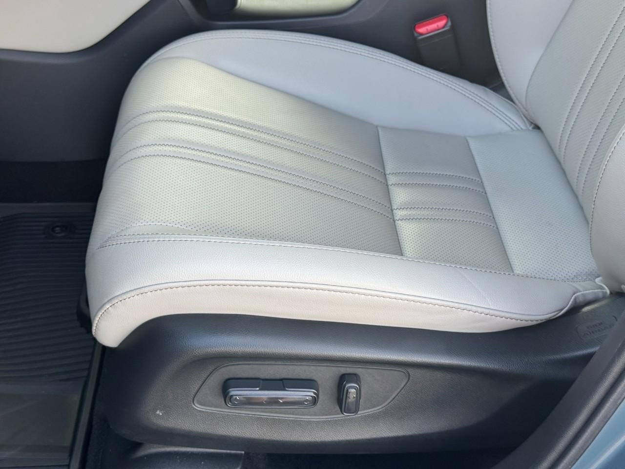 Certified 2026 Honda HR-V EX-L image 17