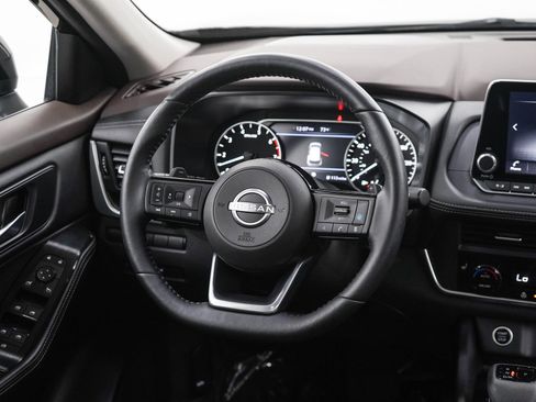 Used 2023 Nissan Rogue SV w/ SV Premium B Package AWD/4WD image 14