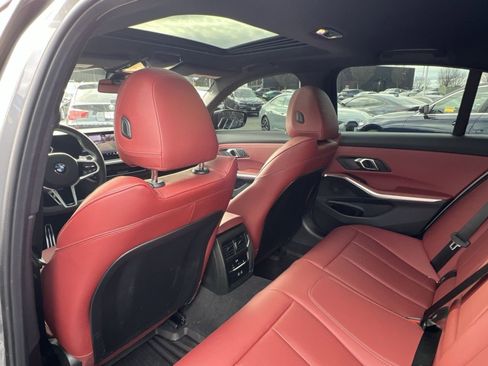 Used 2025 BMW 330i Sedan w/ M Sport Package image 27