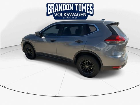 Used 2019 Nissan Rogue S FWD image 5