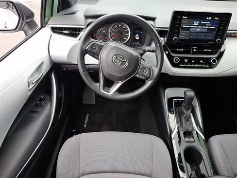 Used 2022 Toyota Corolla SE image 11