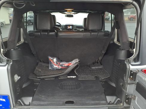 Used 2015 Jeep Wrangler Unlimited Sport w/ Quick Order Package 24S image 21