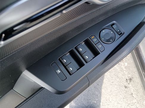 New 2026 Kia Sportage LX image 19