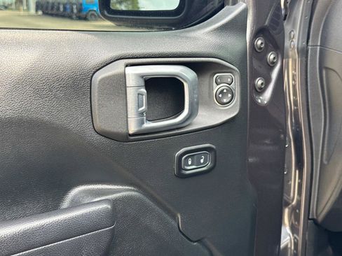 Certified 2021 Jeep Wrangler Unlimited Sport S w/ Sun And Sound Package image 19