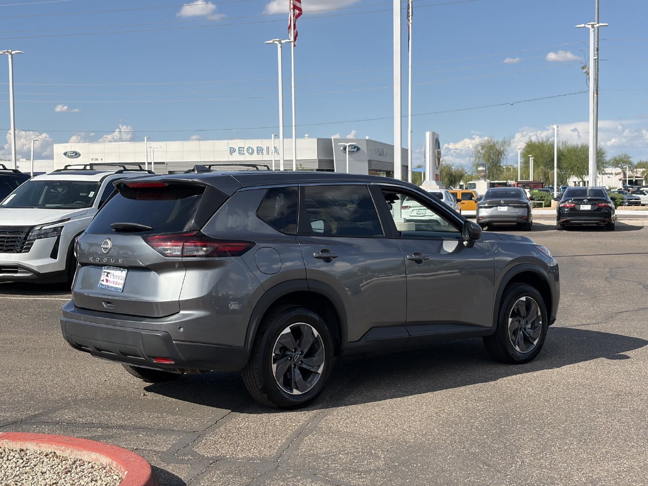 Certified 2025 Nissan Rogue SV FWD image 6