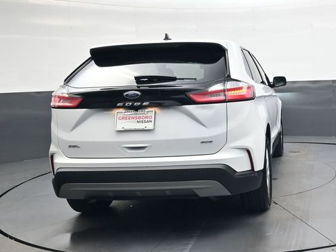 Used 2023 Ford Edge SEL image 4