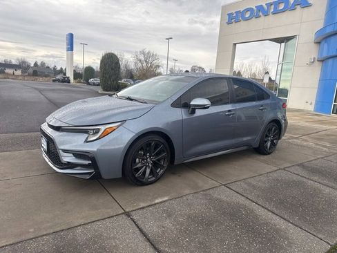 Used 2023 Toyota Corolla SE w/ Carpet Mat Package (TMS) image 12