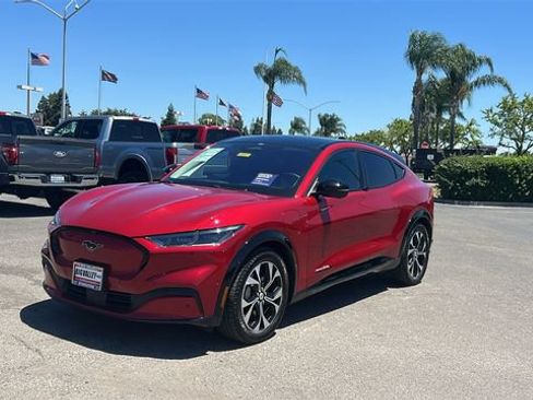 Certified 2022 Ford Mustang Mach-E Premium AWD/4WD image 8