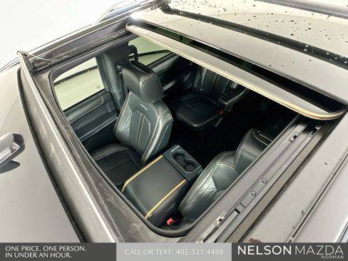 Used 2023 Ford Expedition Platinum AWD/4WD image 15