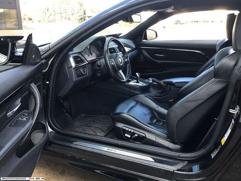Used 2018 BMW M4 Coupe image 12